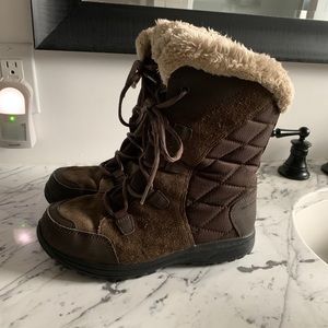 Columbia Waterproof Boots. 8